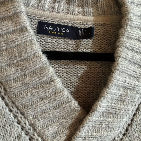 Nautica Men’s Long-Sleeve Off-White/Light Gray Sweater - Picture 3 of 9